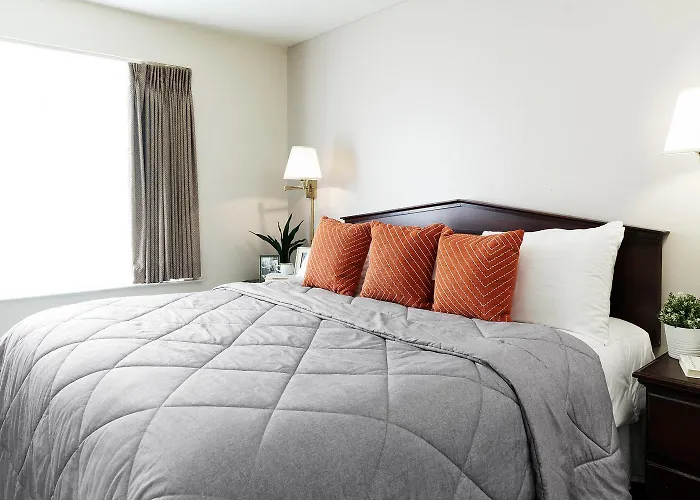 Intown Extended Az - West Hotel *